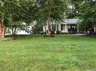 8008 Beech Ave, Lyndon, KY 40222