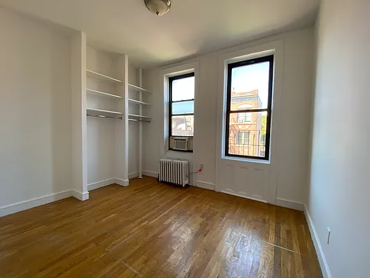 Rented by Compass | media 10