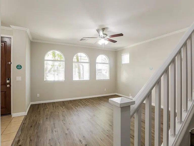 10260 E Isleta Ave — Photo 4