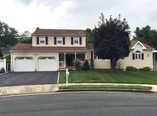 5 Janina Ave, Edison, NJ 08820