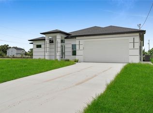 4704 Karen Ave S, Lehigh Acres, FL 33976