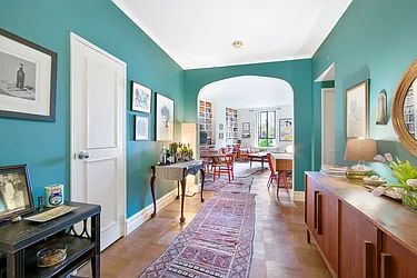 Sold by The SIMPLE Real Estate Co