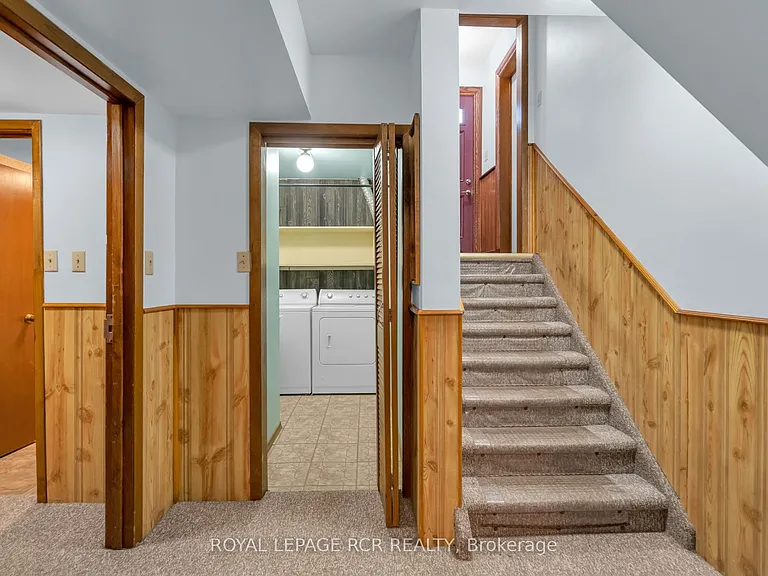 126 Nelson St W #A — Photo 7