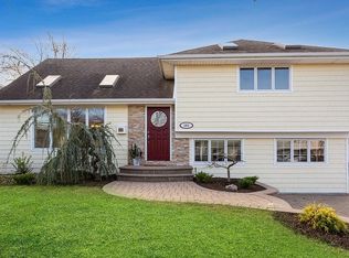 151 Concord Ave, Oceanside, NY 11572