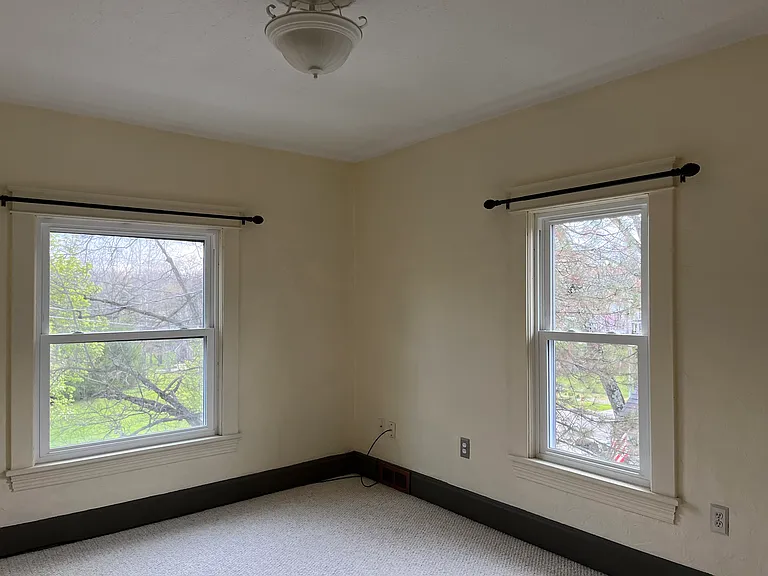 325 S Main St #2 — Photo 8