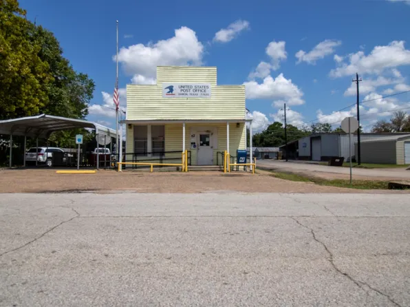 502 Mulcahy St, Damon, TX 77430