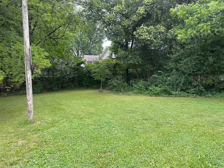 1613 Seigle Ave — Photo 18