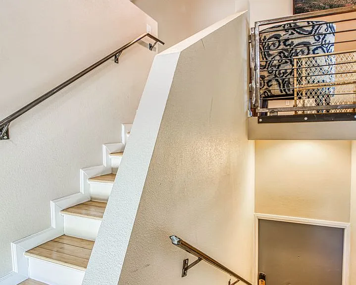 702 Myrtle Ave — Photo 35
