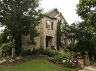 904 Manor Parc Dr, Decatur, GA 30033