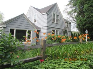 15 Hillside Ter, Deep River, CT 06417