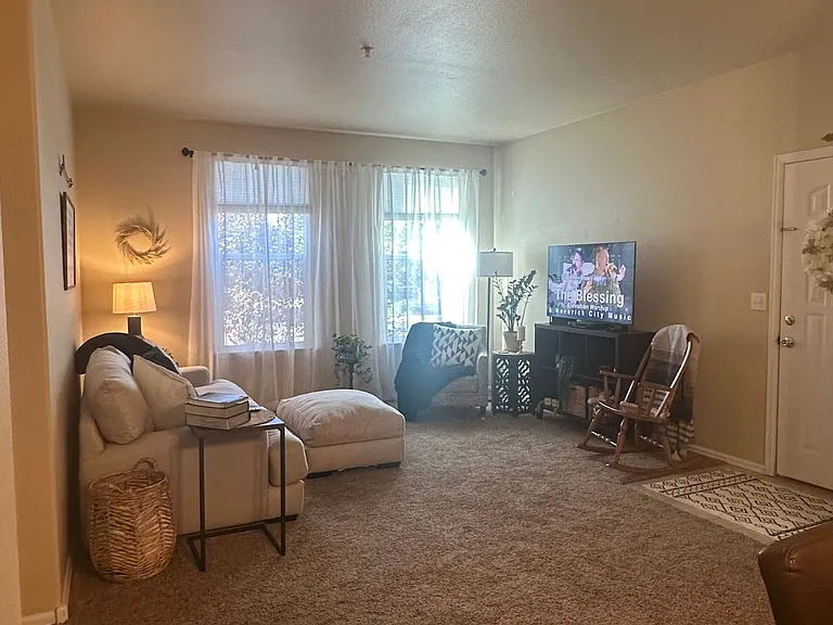 2491 Fountain Greens Pl #B-6 — Photo 5