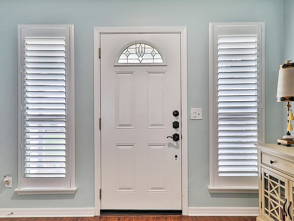 5th image of 2056 Oak Water Dr