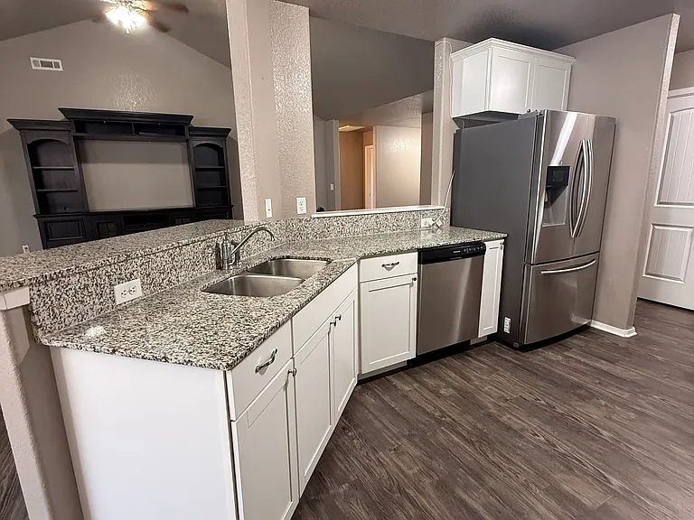 2909 N 14th Pl — Photo 14