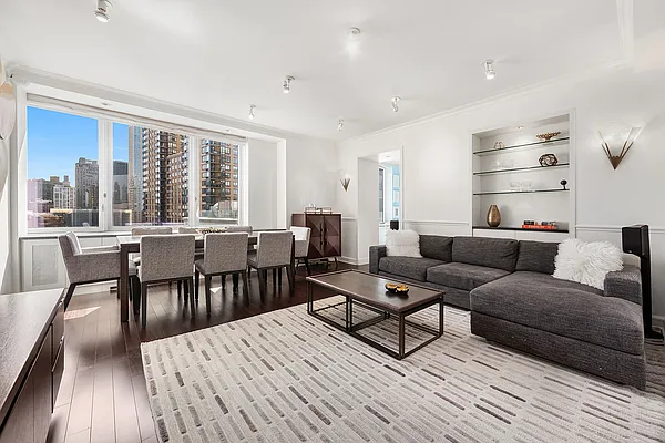 Sold by Nest Seekers International | media 1