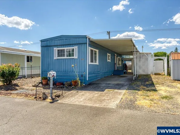 2835 Surf Ct NE, Salem, OR 97305