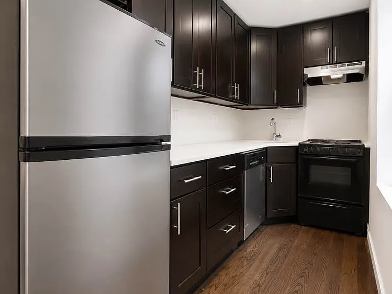 950 Nostrand Ave #2L — Photo 6