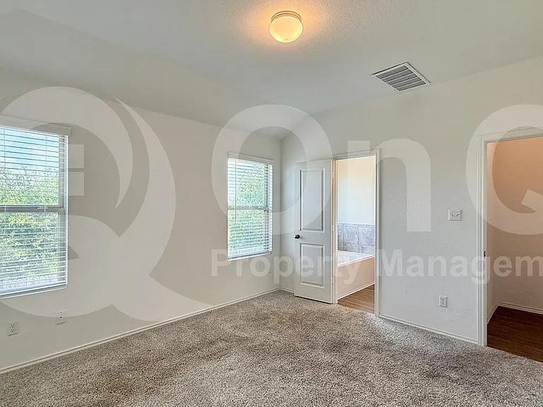 21601 Quick Fox Dr — Photo 12