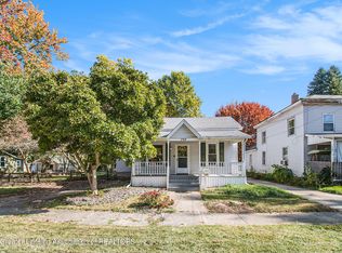 704 N Clinton Ave, Saint Johns, MI 48879