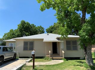 2424 Charity St, La Marque, TX 77568