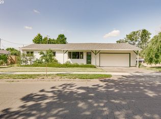 2555 SW Elmhurst Ave, Beaverton, OR 97005