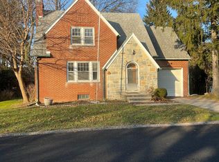 1049 Southern Rd, York, PA 17403