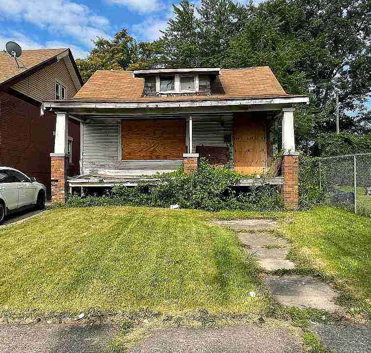 12387 Cloverlawn