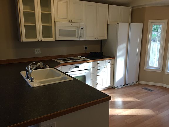 5th image of 26880 Frodesen Cir NE