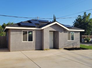 833 6th St, Livingston, CA 95334