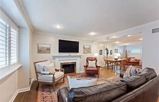 4208 W 74th Ter — Photo 5