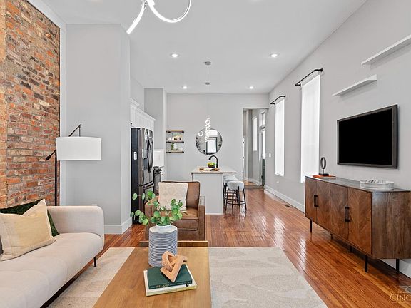 4th image of 1648 Dauner Ave Unit B
