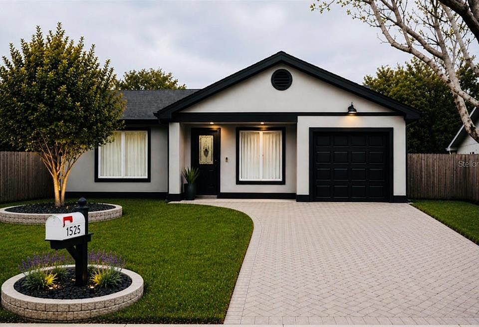 1st image of 1525 KESTREL WAY