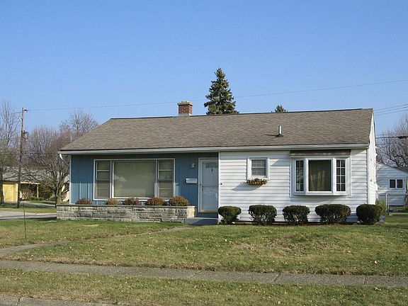 4th image of 3884 Girbert St