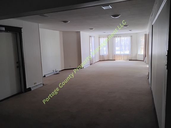 5th image of 207 S Main St