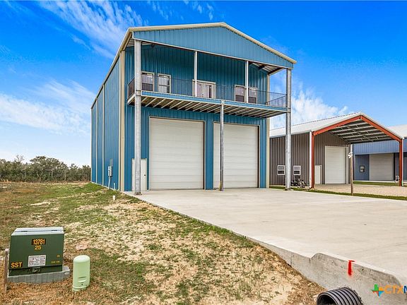 3rd image of 237 Easy St