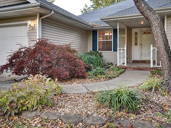 3rd image of 3855 W Driftwood St