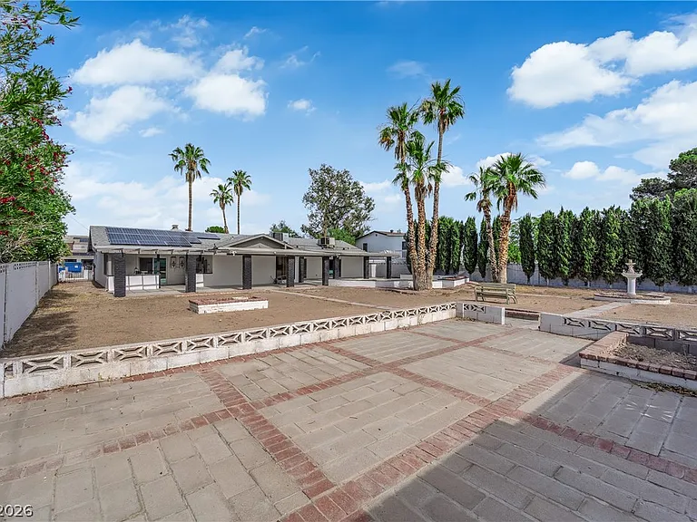 2845 Rosanna St — Photo 44