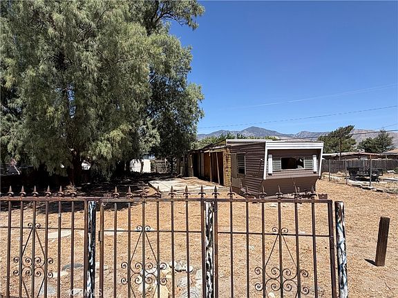 4th image of 52160 Date Ave