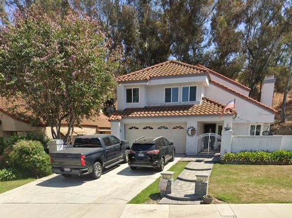 34 Rolling Ridge Dr