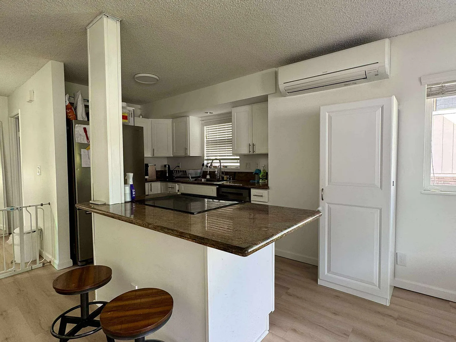 3 bed, 2.5 bath, 1538 sqft, $4,200 — Photo 3