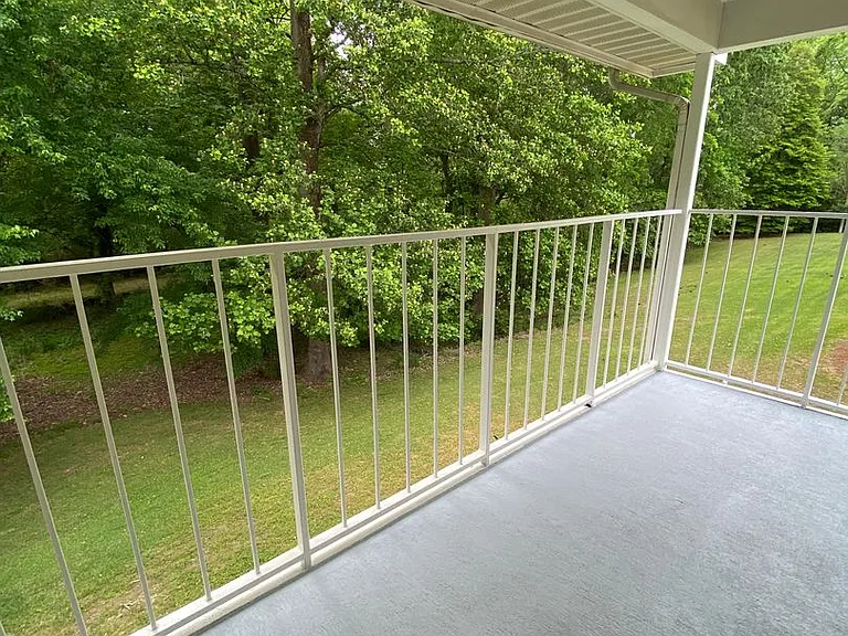 Meridian Park Apartments — Photo 340