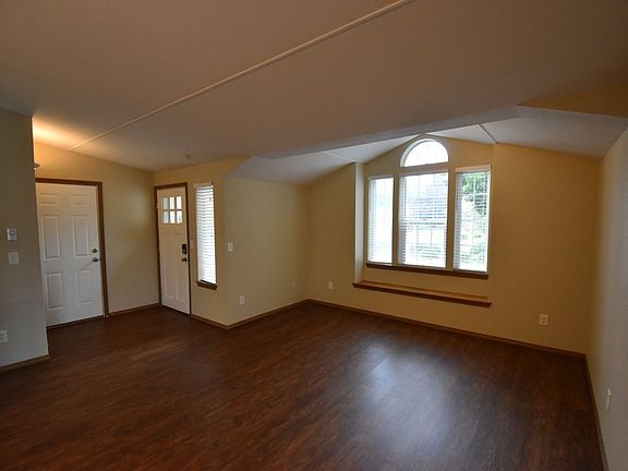 5th image of 2113 147th Street Ct E