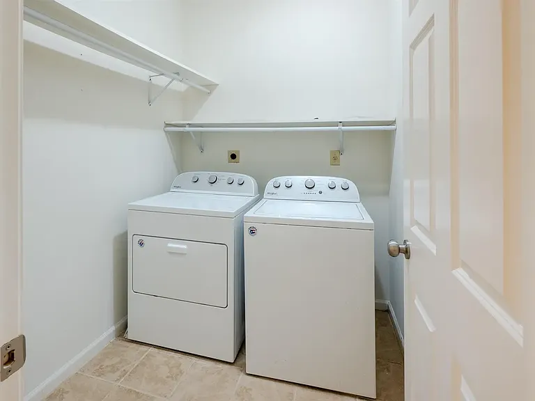 3911 Lighthouse Ln — Photo 20
