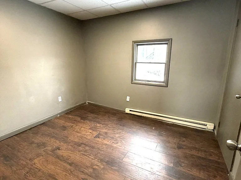 901 Eynon St #1 — Photo 3