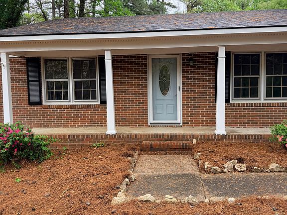 2nd image of 4324 Woodlawn Dr