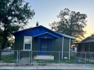 505 Flores St, Del Rio, TX 78840