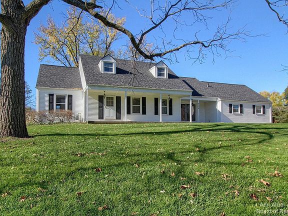 2nd image of 4236 Briarhill Dr