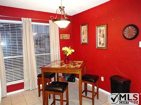 4th image of 3805 Huckleberry Dr
