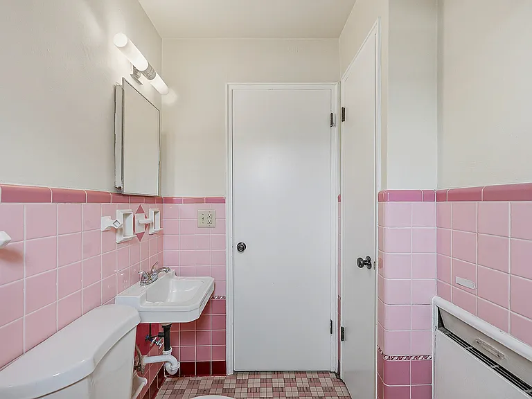 6428 Montgomery Rd #4 — Photo 16