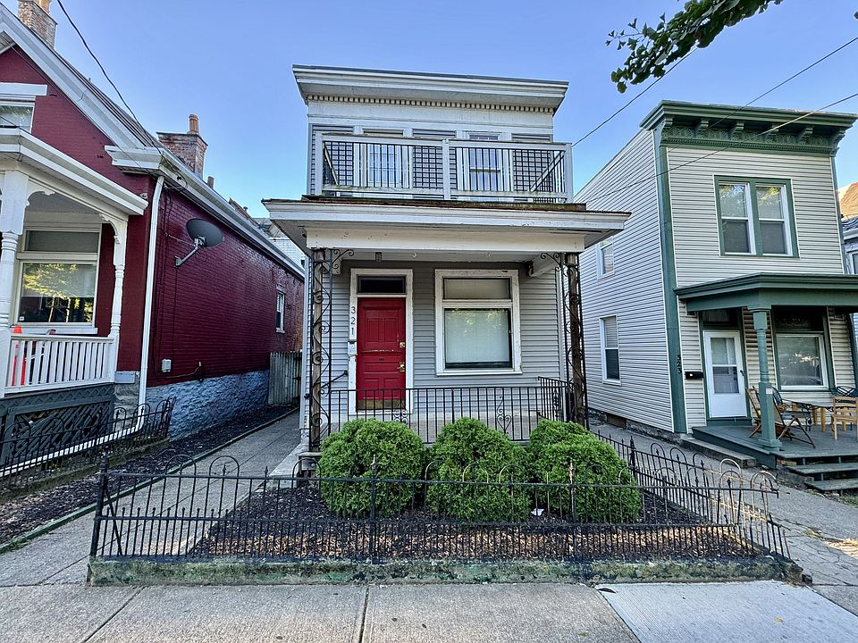 FRONT OF HOUSE