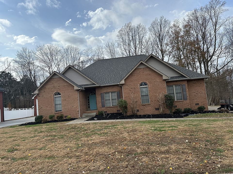 1st image of 1022 S Ridge Trl